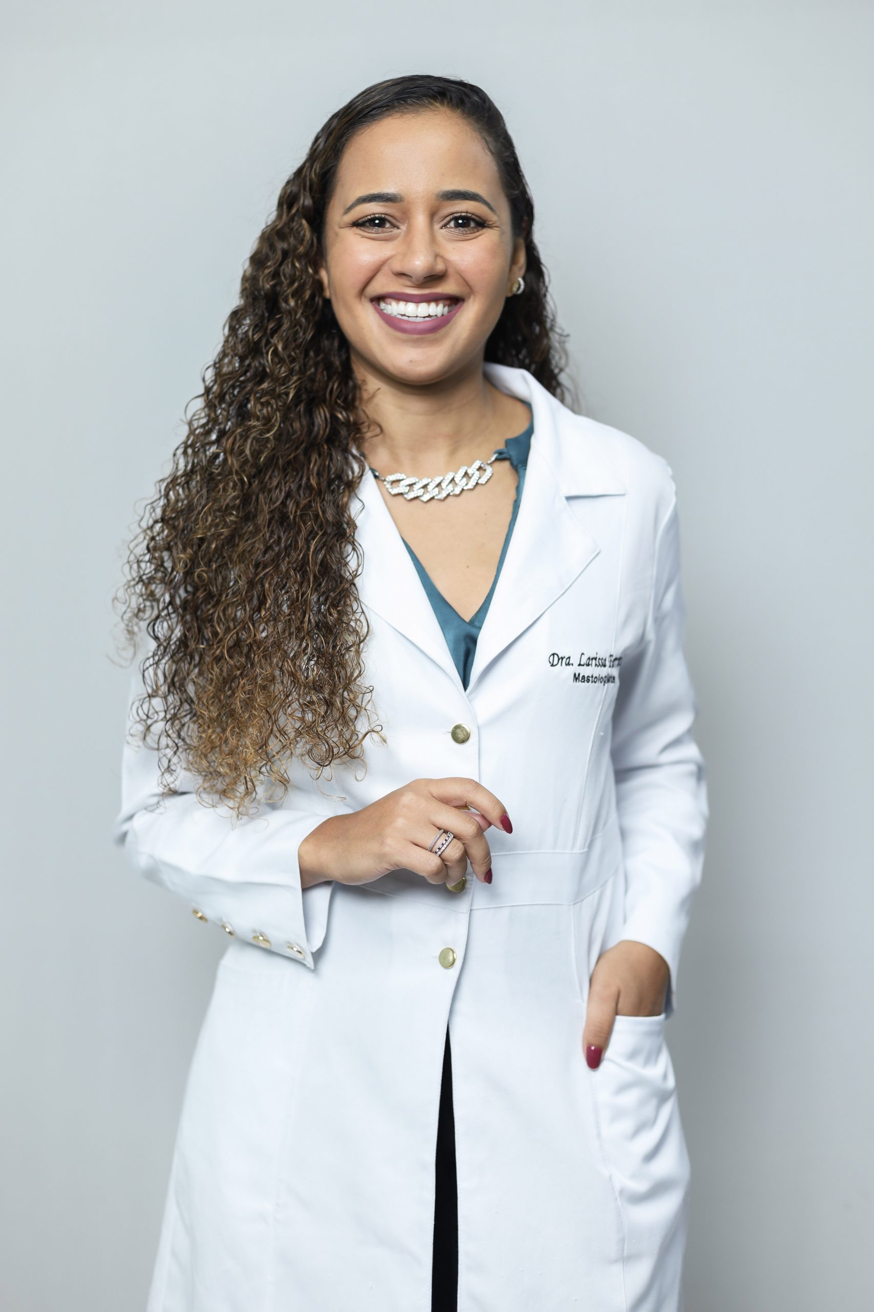 LARISSA DOS SANTOS LOURENÇO FERREIRA
